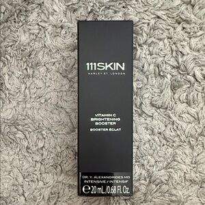111SKIN Vitamin C Brightening Booster - Black